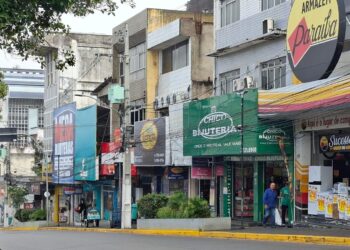 Para driblar ‘ressaca de vendas’ de julho, comércio varejista local aposta em queima de estoques