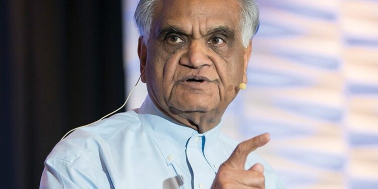 Referência mundial em liderança, Ram Charan será palestrante do IV Seminário de Gestão do Agreste