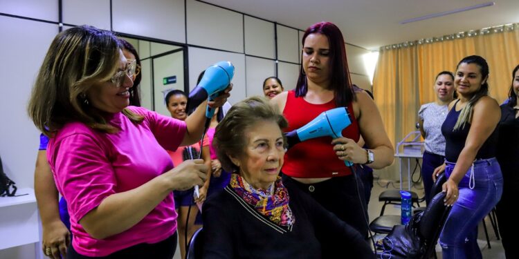 Secretaria da Mulher de Caruaru abre inscrições para mais de 100 vagas em cursos gratuitos de qualificação profissional