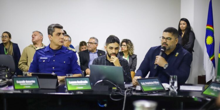 Prefeitura de Caruaru fortalece Guarda Municipal com entrega de 74 armas de fogo