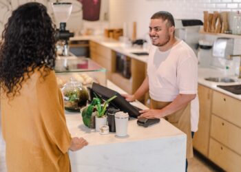 Movimento Compre do Pequeno capacita empreendedores no Agreste e Sertão de Pernambuco